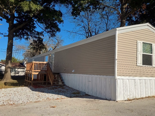 Building Photo - 4410 Brown Station Rd