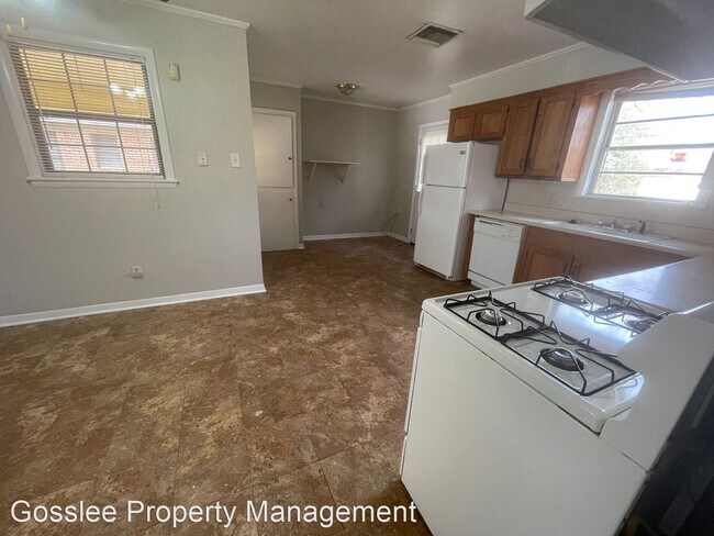 Foto del edificio - 3 br, 1.5 bath House - 1118 Georgia Street