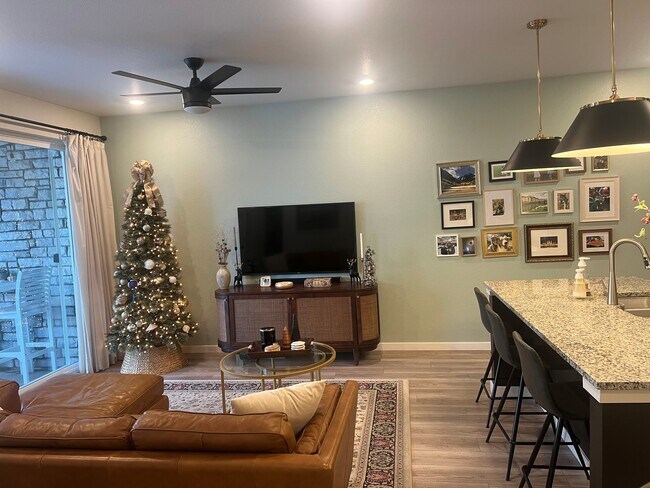 Foto del edificio - 7487 W Pacific Ln