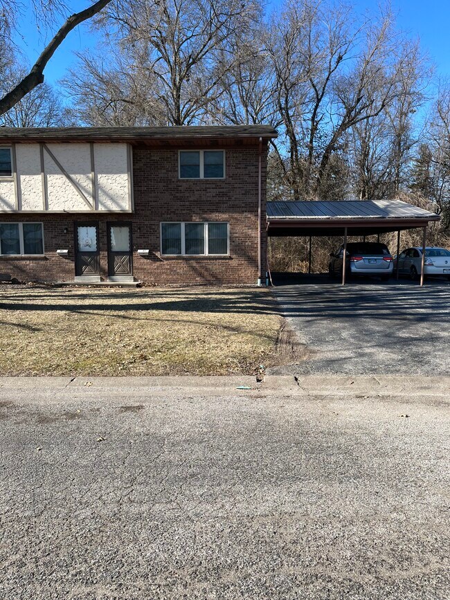 53 Holly Drive - 53 Holly Dr