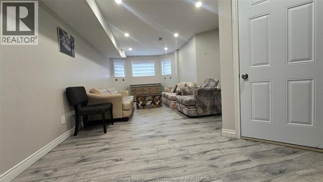 Building Photo - 3621 Deerbrook Dr