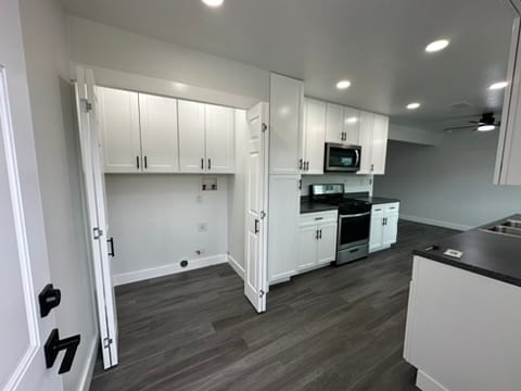 Laundry Nook - 35352 Yucaipa Blvd