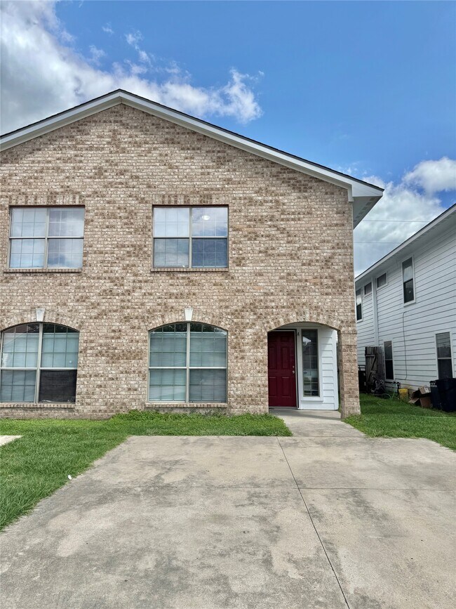 Foto del edificio - 10618 Pine Landing Dr
