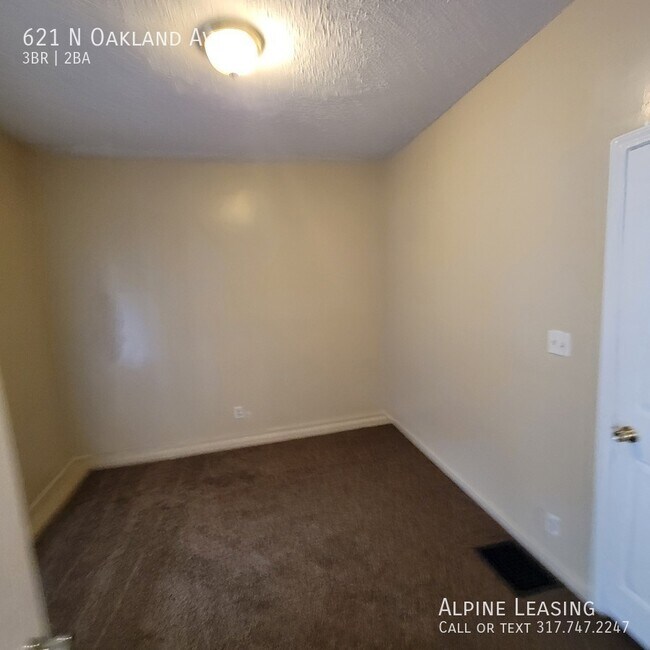 Building Photo - Near East 3BR/2BA Home w/Garage & Central ...