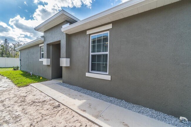 Foto del edificio - 17897 Turning Leaf Cir