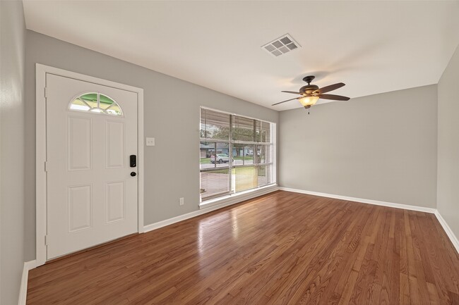 Foto del edificio - 226 W 4th St