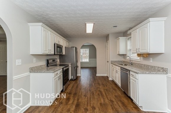 Building Photo - NOW AVAILABLE! - 217 Towler Shoals Dr, Log...