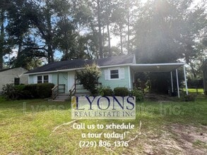 Building Photo - 1805 Clover Dr