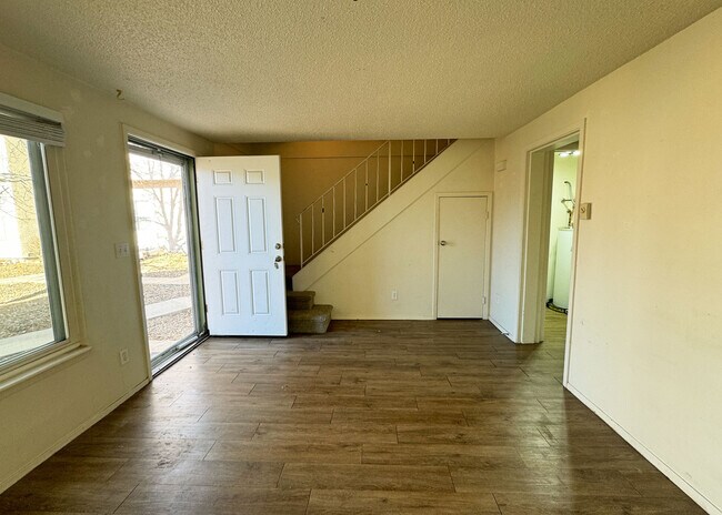 Foto del edificio - 1118 Darby St