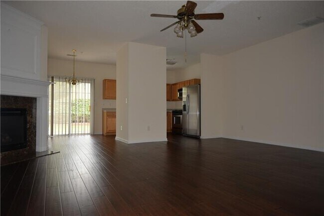 Foto del edificio - 115 Primrose Dr