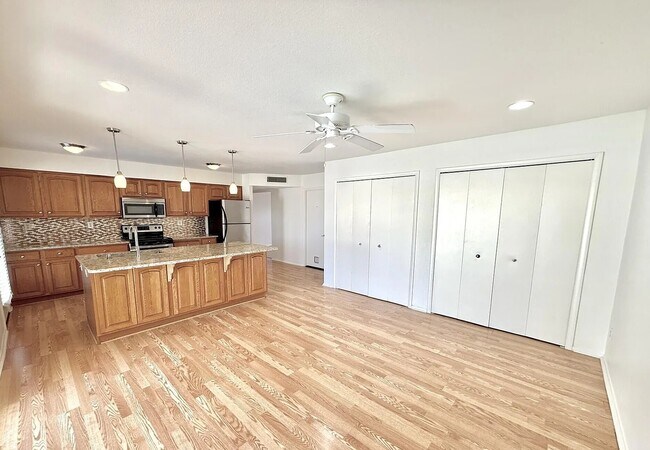 Foto del edificio - 1410 E Verlea Dr