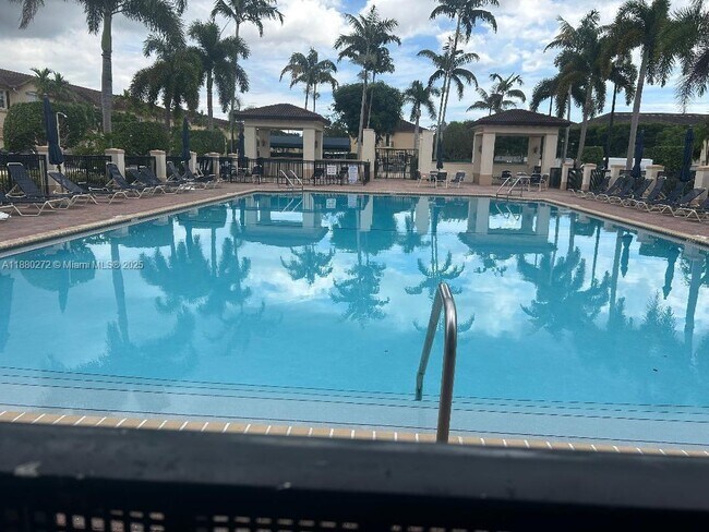 Foto del edificio - 12856 SW 132nd Terrace