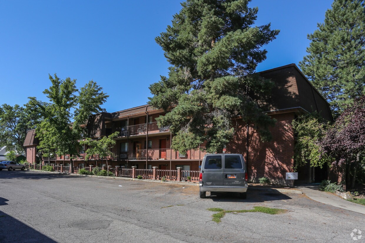 460 E 200 S Provo, UT 84606 - 460 E 200 S