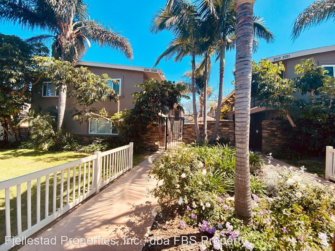 Primary Photo - 2 br, 1 bath House - 2029 1/2 Oliver Avenue