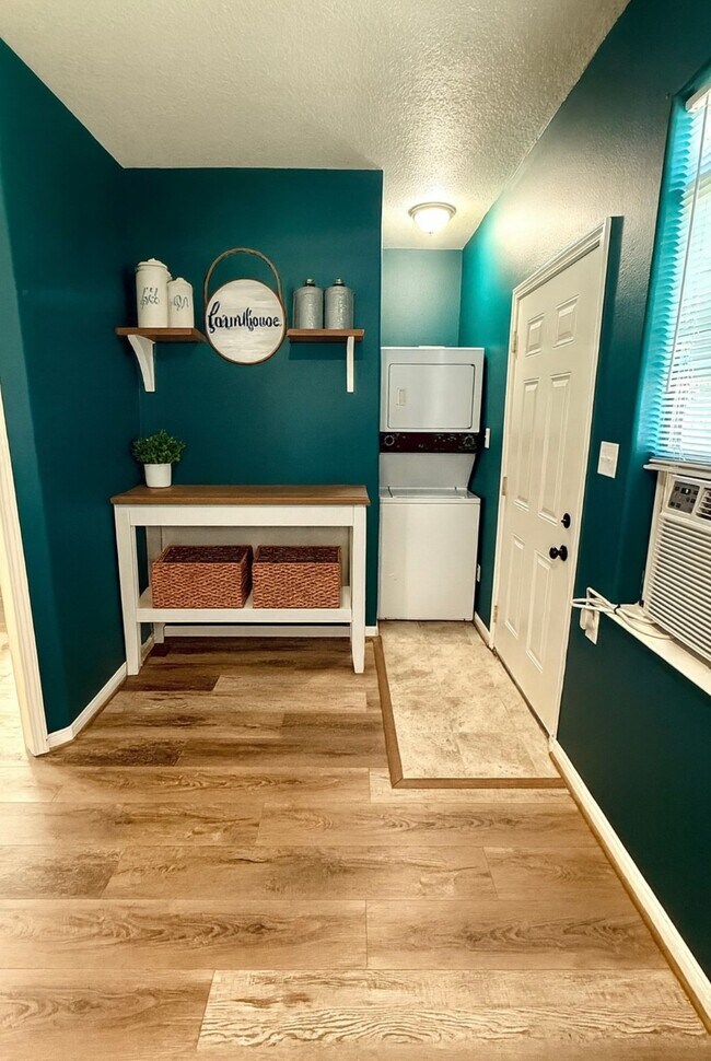 Foto del edificio - 502 W Lang St