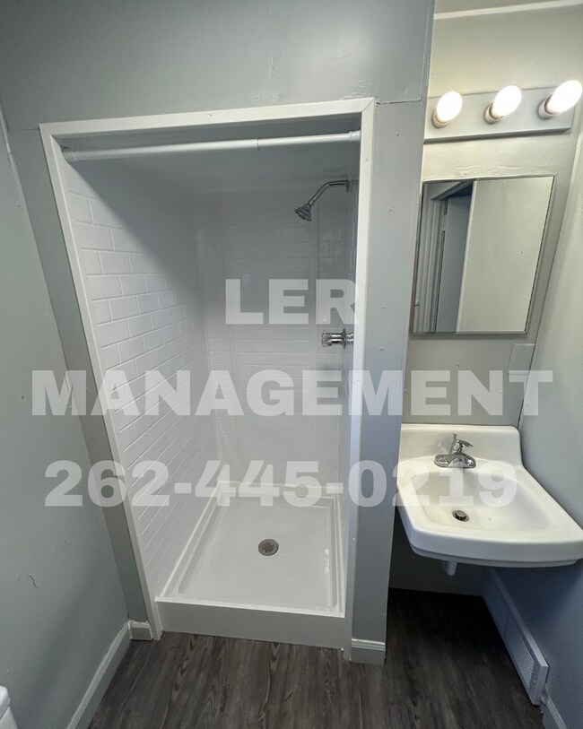 Foto del edificio - 6745 14th Ave