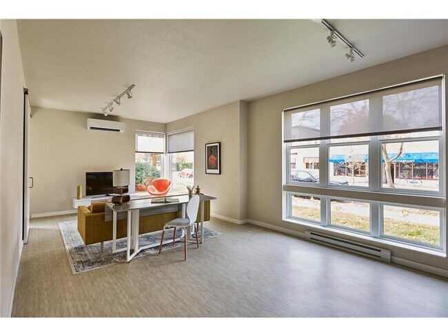 Foto del edificio - 3535 Grand Ave S