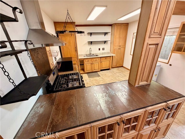 Foto del edificio - 156 W Escalones