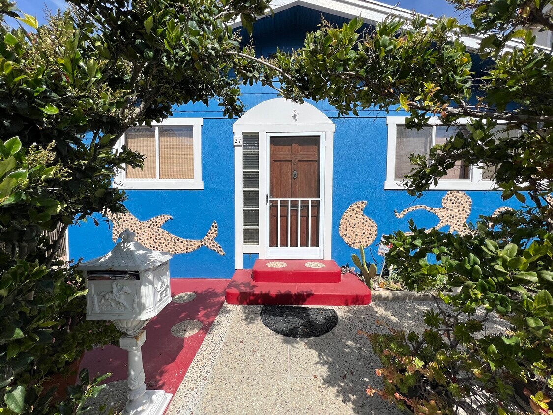 27 Hurricane St, Marina Del Rey, CA 90292 House Rental in Marina Del