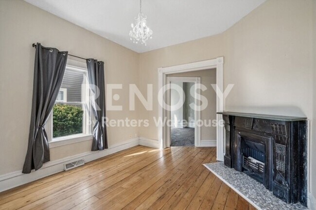 Foto del edificio - 715 Sims Ave
