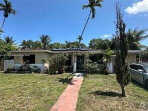 Building Photo - 510 NW 146th St