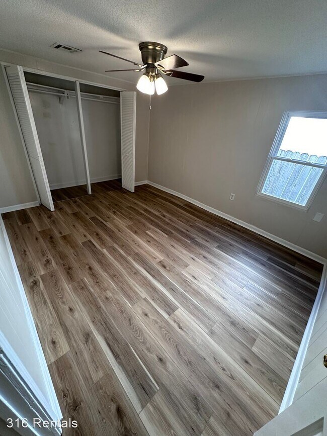 Foto del edificio - 3 br, 1 bath House - 806 S Beverly Dr