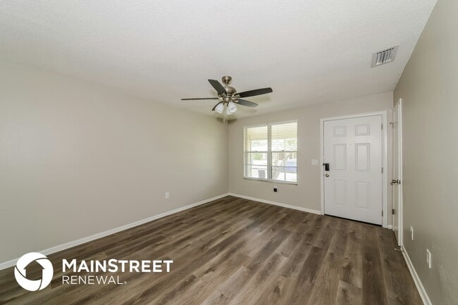 Foto del edificio - 316 59th Ave Terrace W