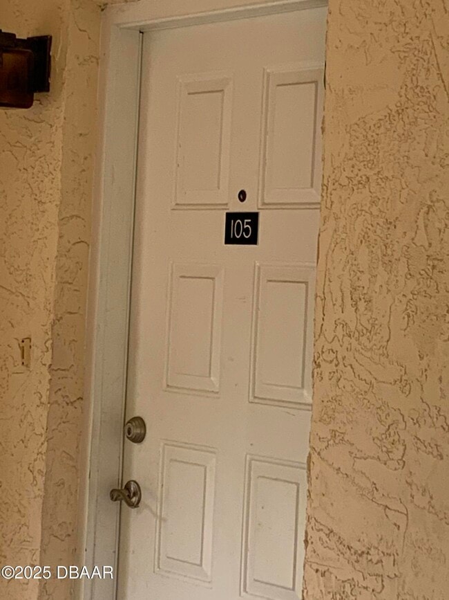 Foto del edificio - 275 Indigo Dr