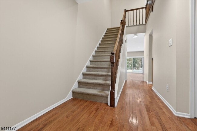 Foto del edificio - 140 Kingston Ct