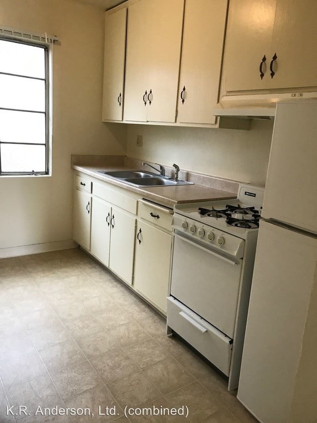 Building Photo - 4688 39th St