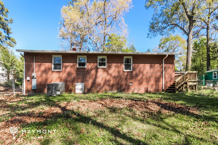 Foto del edificio - 1633 Overhill Rd