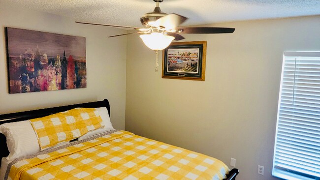 Foto del edificio - 1841 Crystal Grove Dr