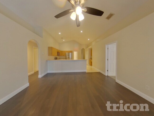 Building Photo - 1074 Worthington Dr