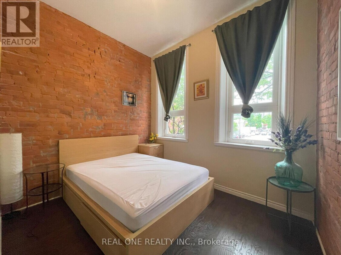 Photo principale - 173-173 King St E