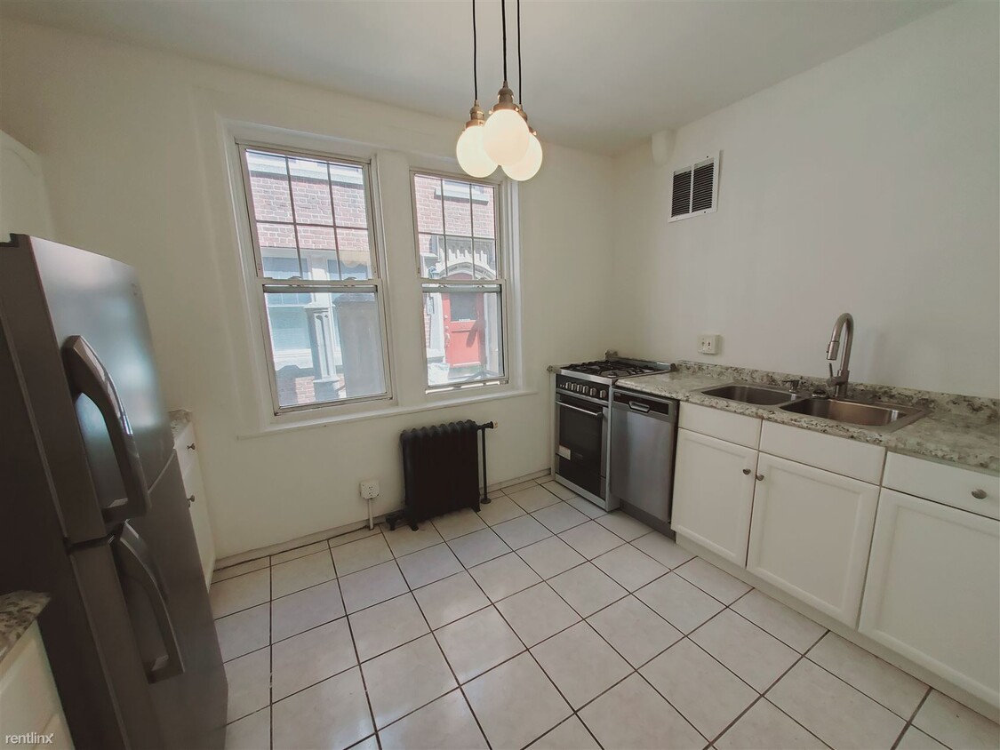 Primary Photo - 1 br, 1 bath Condo - 637 Summer St Unit M
