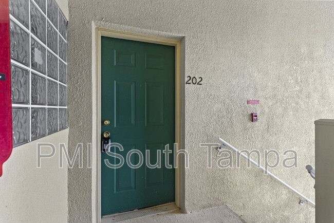 Building Photo - 6007 Skydale Way