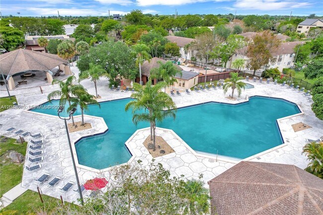 Foto del edificio - 6854 SW 114th Pl