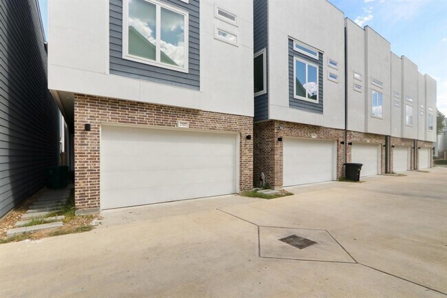 Foto del edificio - 2517 Hollister Rd