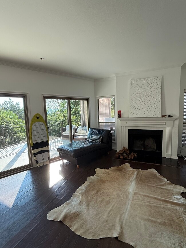 Building Photo - 6000 Shepherd Mountain Cv