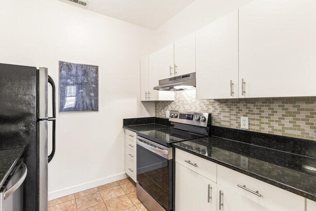 Foto del edificio - 218 Thorndike St