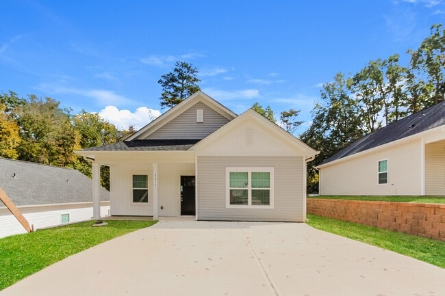 Building Photo - 5511 Laborde Ave