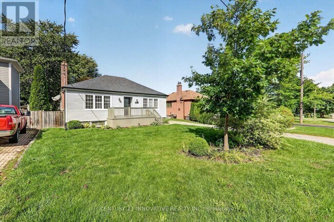 Building Photo - 68 Cree Ave