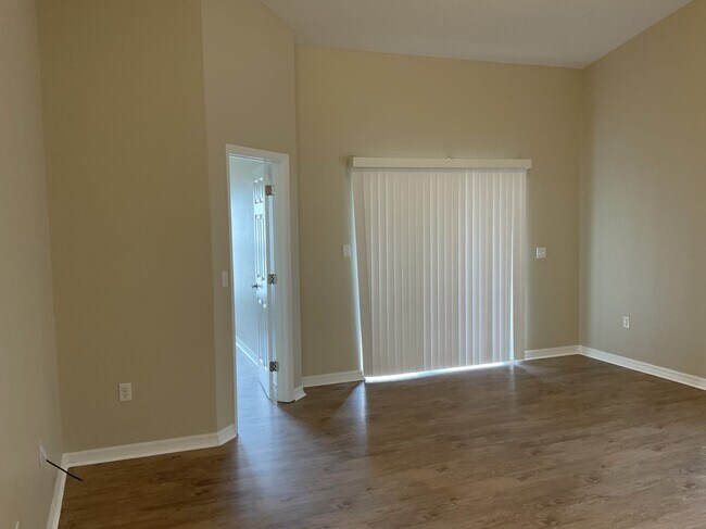 Building Photo - 4933 Mandolin Ct