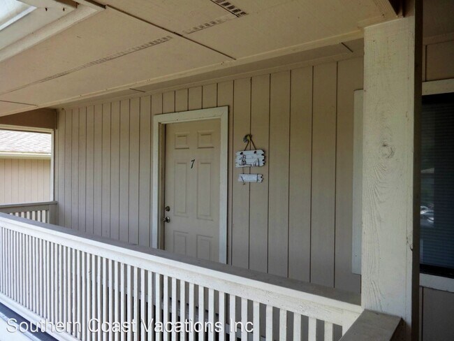 Foto del edificio - 2 br, 2 bath House - 4250 Pinehurst Circle...