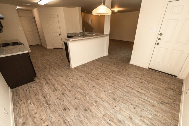 Building Photo - Tesoro Hills - 5106 War Horse Drive, San A...