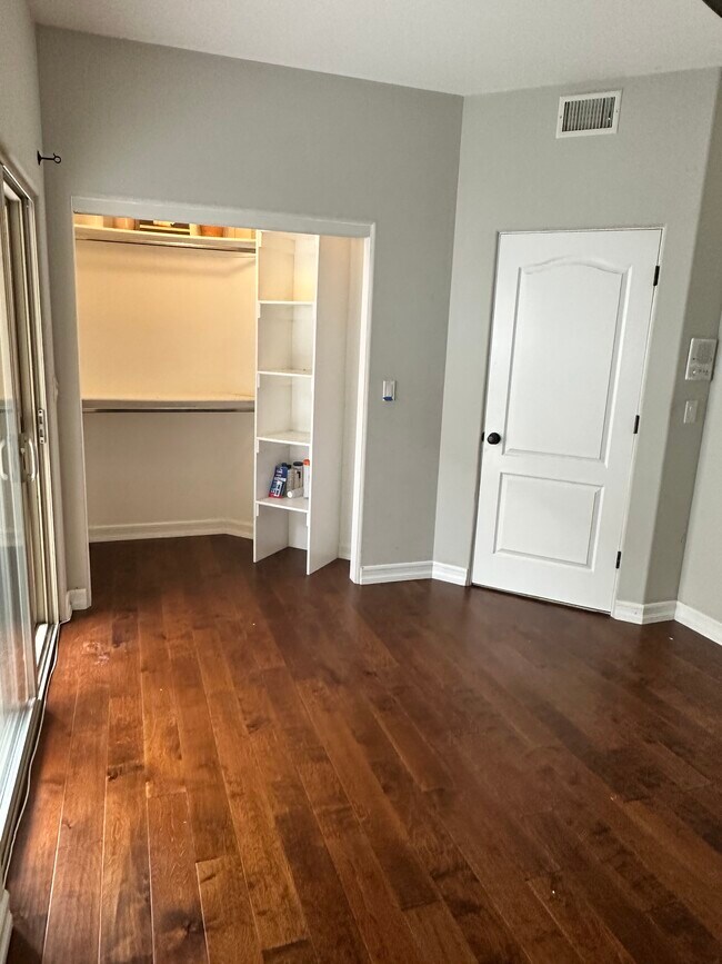 2nd Room: Office/Living (can be converted to closet) - 621 S Broadway