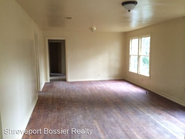 Building Photo - 3 br, 1 bath House - 1140 Kenneth Ave