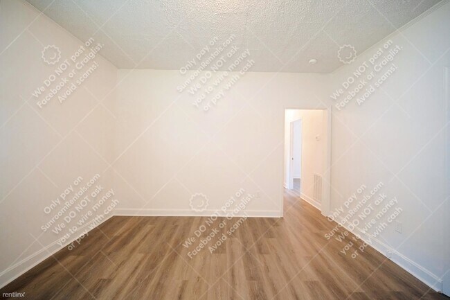 Building Photo - 3 br, 1 bath House - 475 Liberty Dr SW