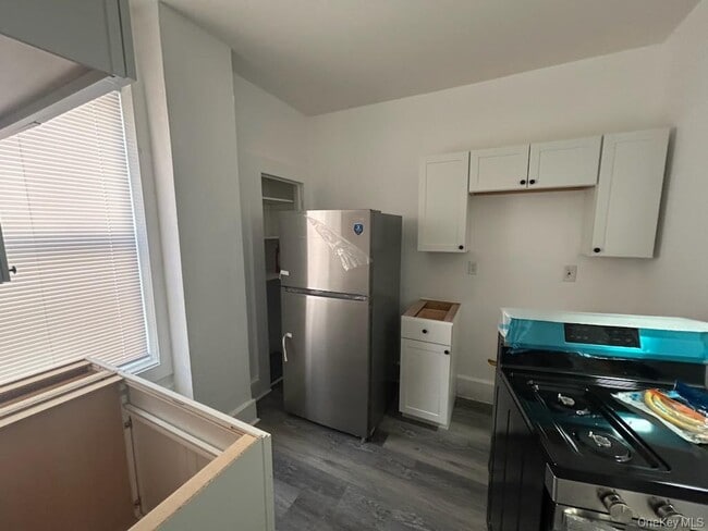 Building Photo - 60 Carroll St