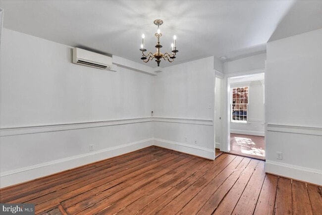 Building Photo - 215 Prince St